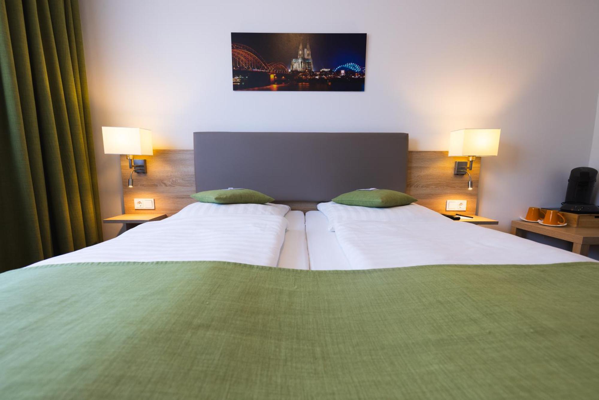 Koeln 2020 Hotel Екстериор снимка